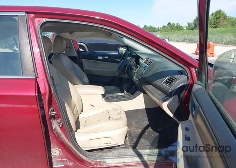 2015 Subaru Legacy 3.6R Limited z USA, uszkodzony, nr VIN 4S3BNEL69F3014591